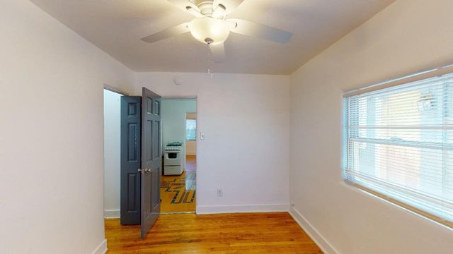 715 Fruit Avenue NW, Albuquerque, NM 87102