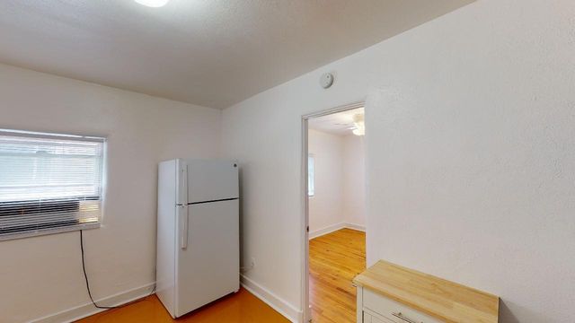 715 Fruit Avenue NW, Albuquerque, NM 87102