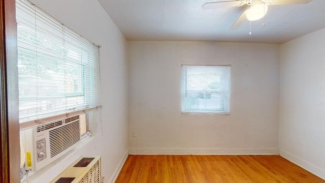 715 Fruit Avenue NW, Albuquerque, NM 87102