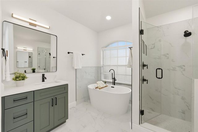 9238 SEA OAKS COURT, Seminole, FL 33776
