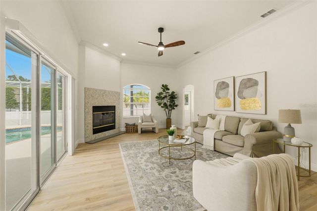9238 SEA OAKS COURT, Seminole, FL 33776