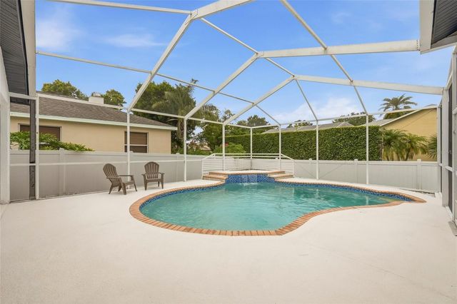 9238 SEA OAKS COURT, Seminole, FL 33776
