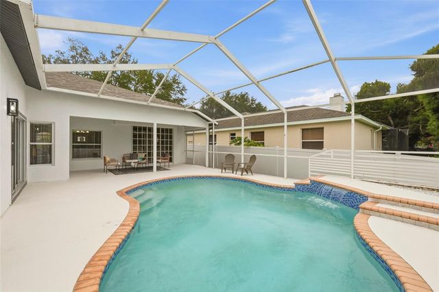 9238 SEA OAKS COURT, Seminole, FL 33776