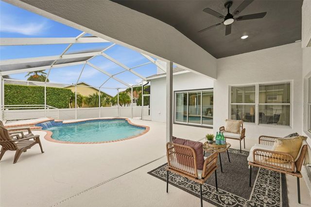 9238 SEA OAKS COURT, Seminole, FL 33776