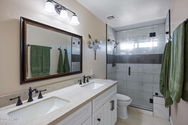 18686 E OLD BEAU Trail, Queen Creek, AZ 85142