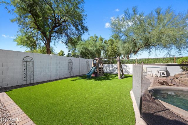 18686 E OLD BEAU Trail, Queen Creek, AZ 85142