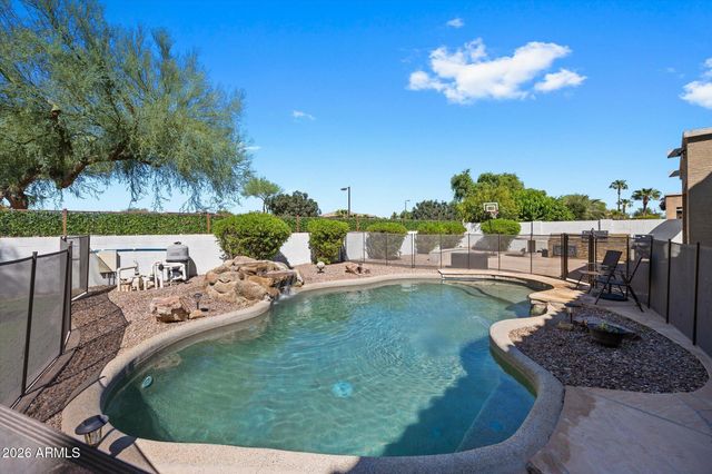 18686 E OLD BEAU Trail, Queen Creek, AZ 85142