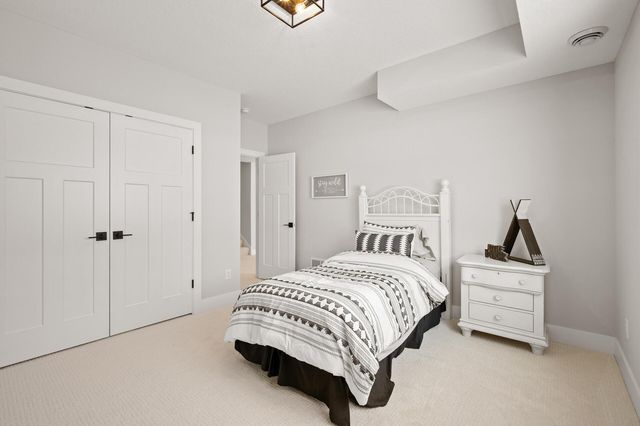 636 Parkside Court, Eagan, MN 55123