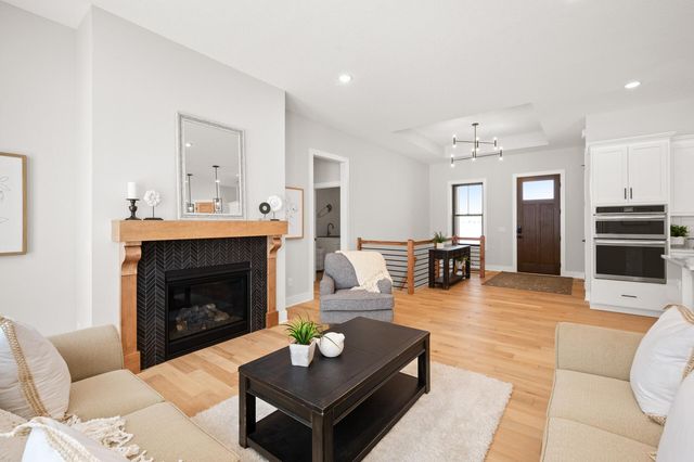 636 Parkside Court, Eagan, MN 55123
