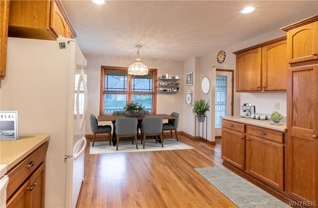 2 Lakeside Circle, Elma, NY 14059