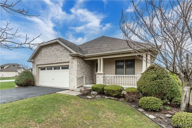 2 Lakeside Circle, Elma, NY 14059