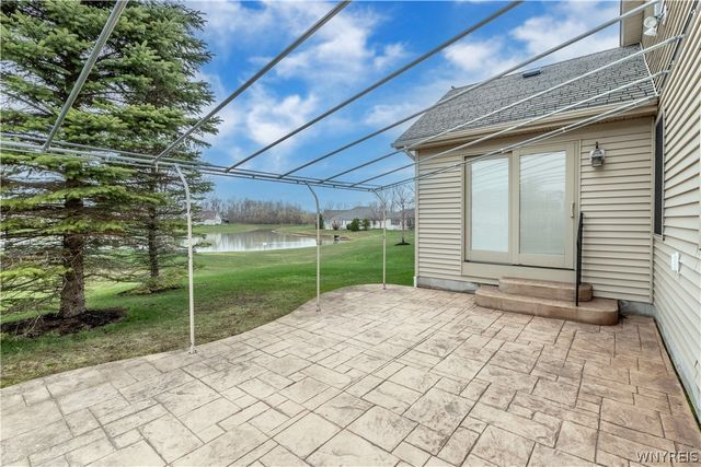 2 Lakeside Circle, Elma, NY 14059