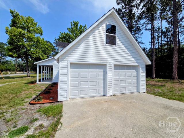 648 Honey Ridge Lane, Hinesville, GA 31313