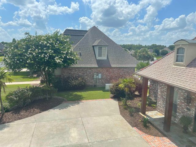 41216 Lakefront Ave, Gonzales, LA 70737
