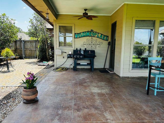 41216 Lakefront Ave, Gonzales, LA 70737