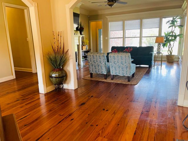 41216 Lakefront Ave, Gonzales, LA 70737