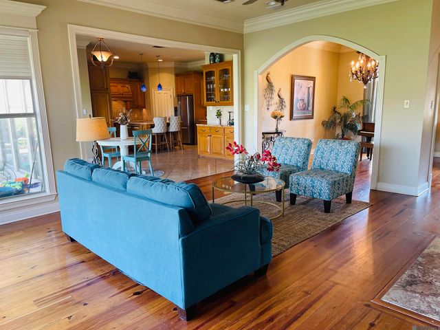 41216 Lakefront Ave, Gonzales, LA 70737