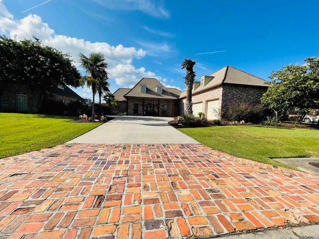 41216 Lakefront Ave, Gonzales, LA 70737