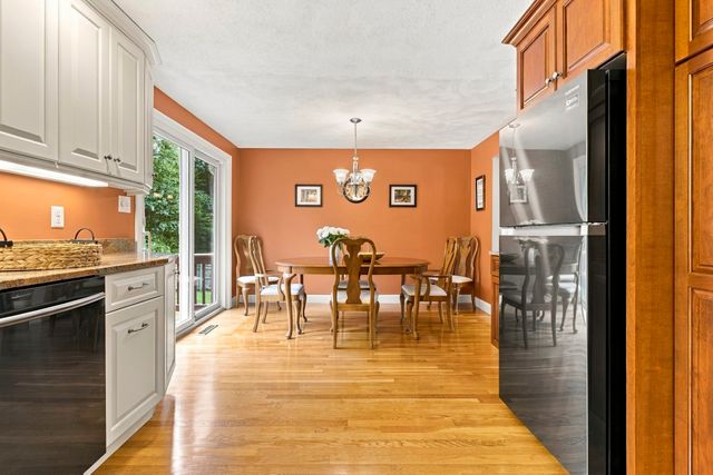 115 Quincy Rd, Tewksbury, MA 01876