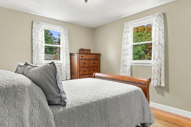 115 Quincy Rd, Tewksbury, MA 01876