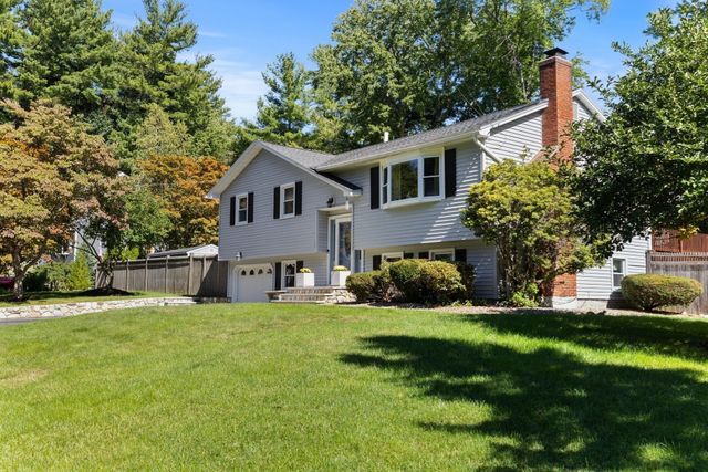 115 Quincy Rd, Tewksbury, MA 01876