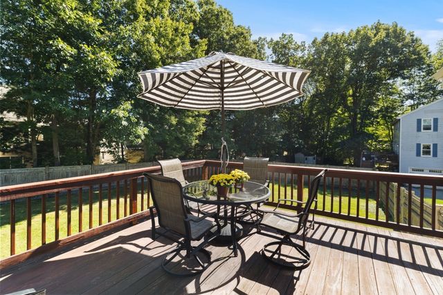 115 Quincy Rd, Tewksbury, MA 01876