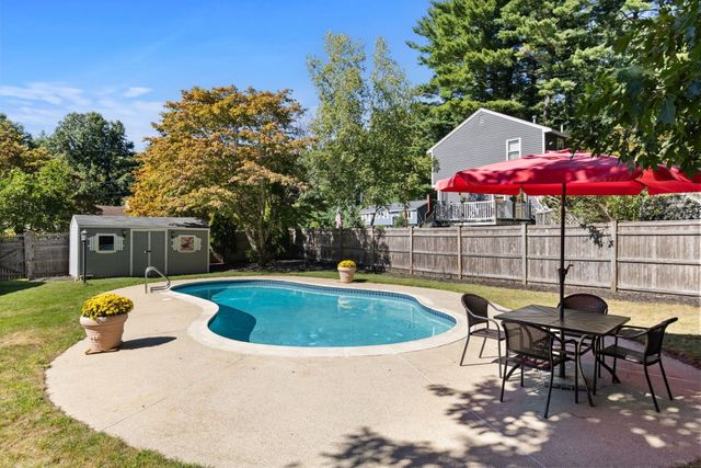 115 Quincy Rd, Tewksbury, MA 01876