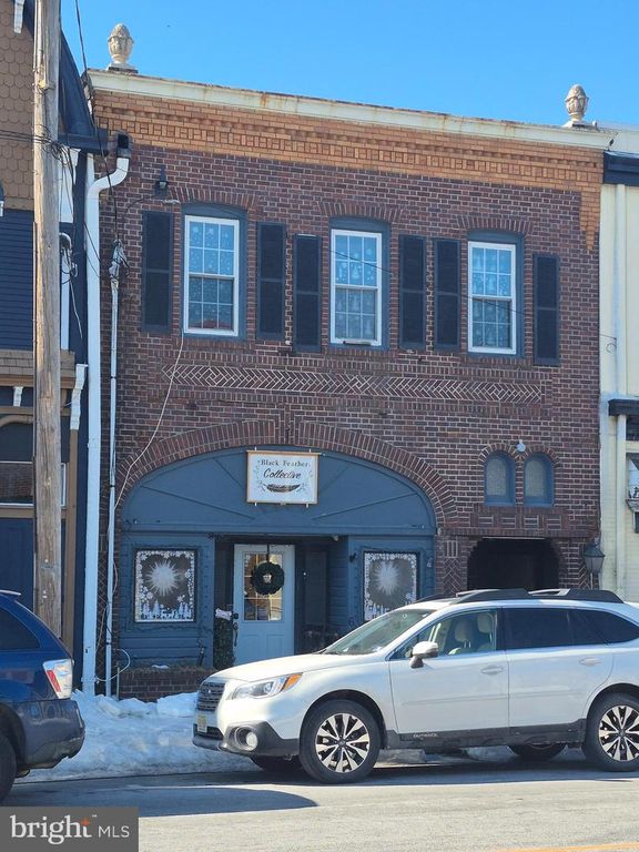 6 S MAIN ST, WOODSTOWN, NJ 08098 — exterior