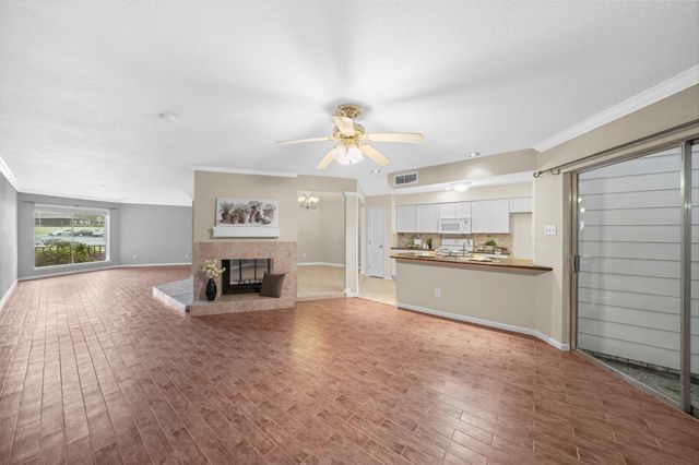 2504 Country Club Drive, Pearland, TX 77581