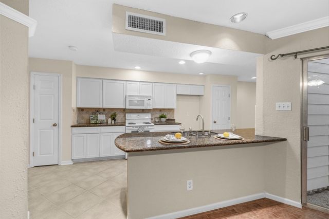 2504 Country Club Drive, Pearland, TX 77581