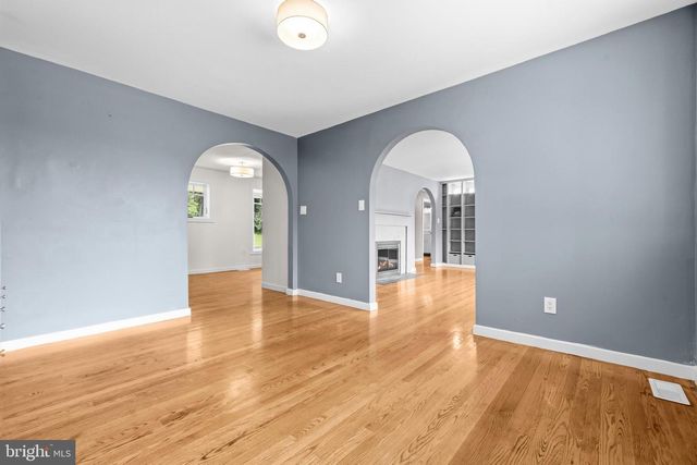 39030 MOUNT GILEAD RD, Leesburg, VA 20175