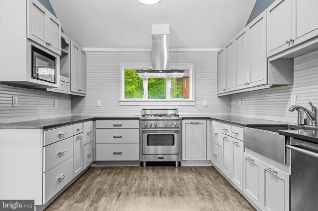 39030 MOUNT GILEAD RD, Leesburg, VA 20175