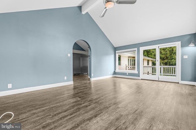 39030 MOUNT GILEAD RD, Leesburg, VA 20175