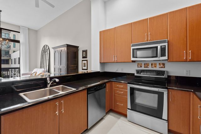 701 S Olive Avenue 218, West Palm Beach, FL 33401