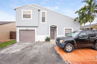 18954 NW 63rd Ct Cir 0, Hialeah, FL 33015