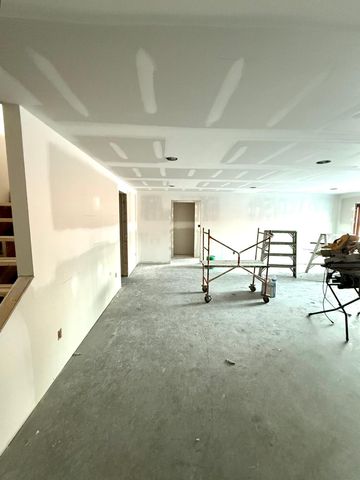 1693 Hadley Creek Drive NE, Rochester, MN 55906