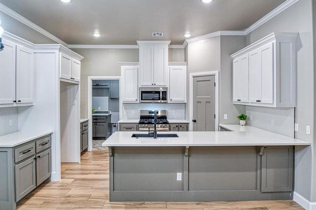 2728 Dunham Drive, Norman, OK 73071