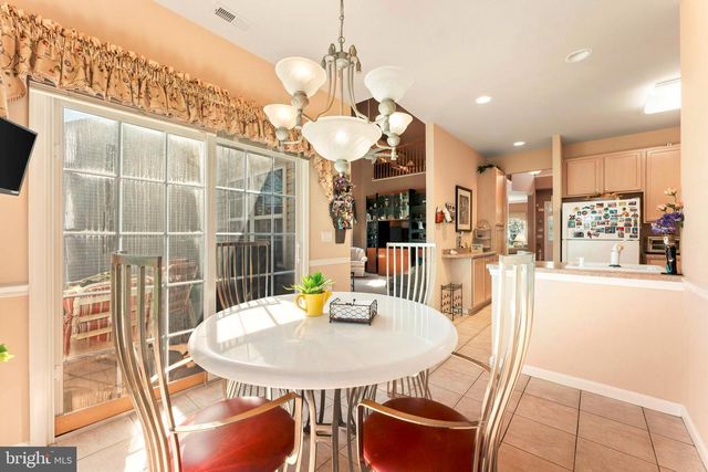 342 N FOUNDERS CT, Warrington, PA 18976