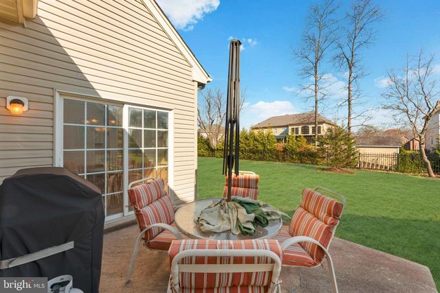 342 N FOUNDERS CT, Warrington, PA 18976