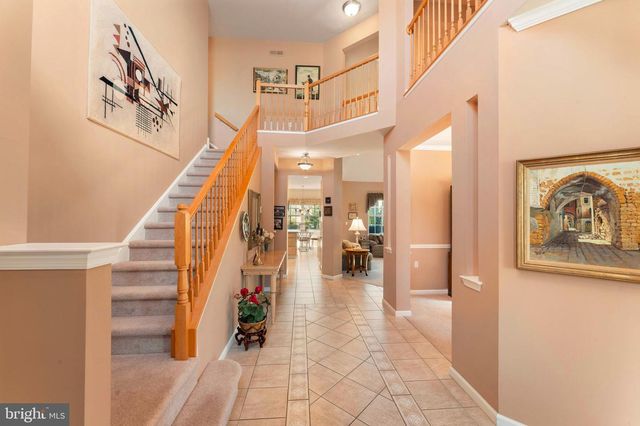 342 N FOUNDERS CT, Warrington, PA 18976