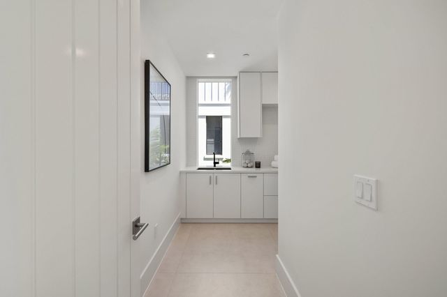 816 Palm Trail, Delray Beach, FL 33483