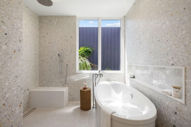 816 Palm Trail, Delray Beach, FL 33483