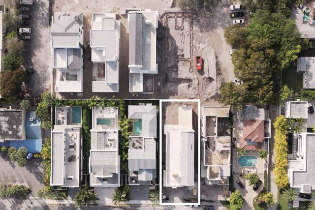 816 Palm Trail, Delray Beach, FL 33483