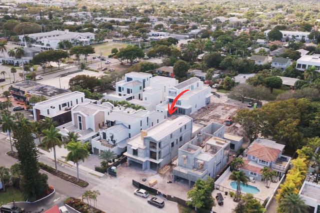 816 Palm Trail, Delray Beach, FL 33483