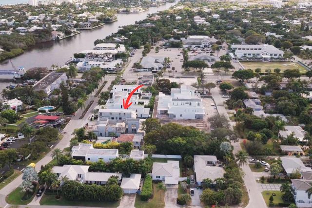 816 Palm Trail, Delray Beach, FL 33483