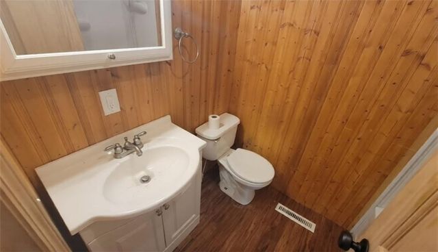 807 N Clark Avenue, Edgerton, MO 64444