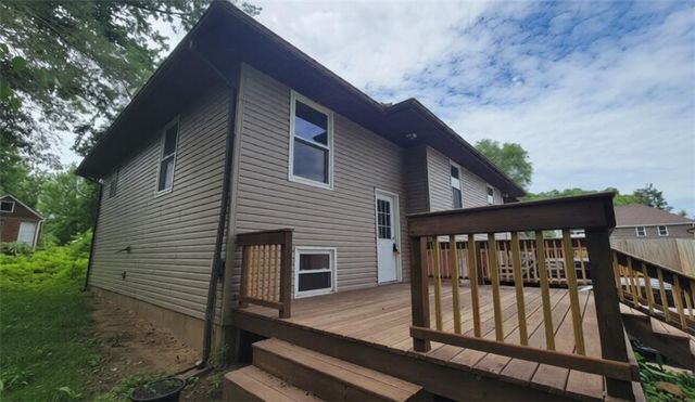 807 N Clark Avenue, Edgerton, MO 64444
