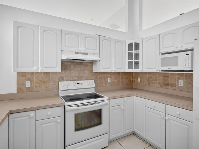 1881 SW Buttercup Avenue, Port St. Lucie, FL 34953