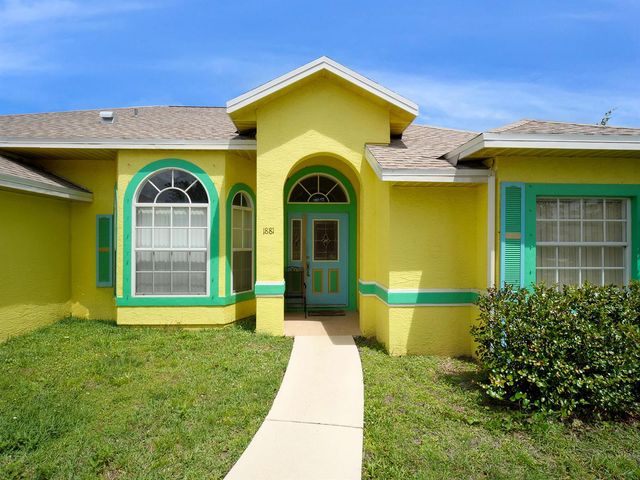 1881 SW Buttercup Avenue, Port St. Lucie, FL 34953