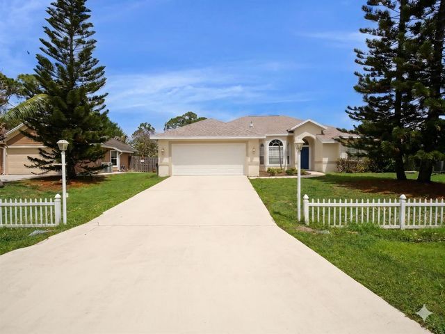 1881 SW Buttercup Avenue, Port St. Lucie, FL 34953